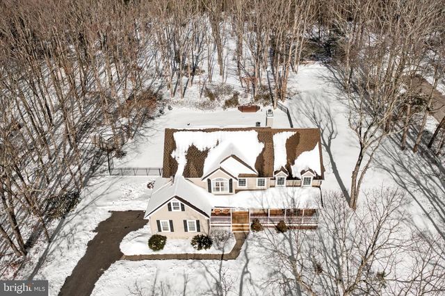 18 COUNTRY WOODS DR, New Egypt, NJ 08533