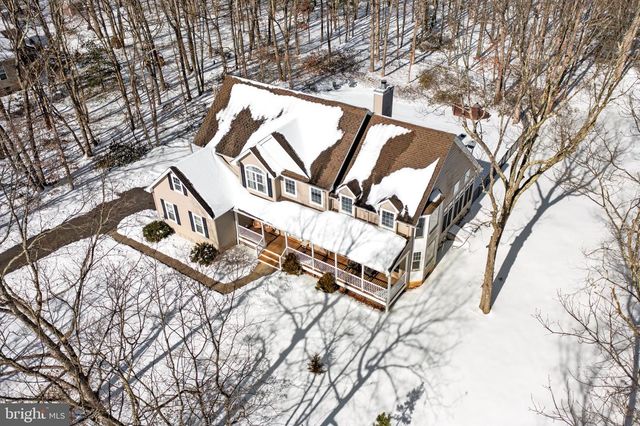 18 COUNTRY WOODS DR, New Egypt, NJ 08533