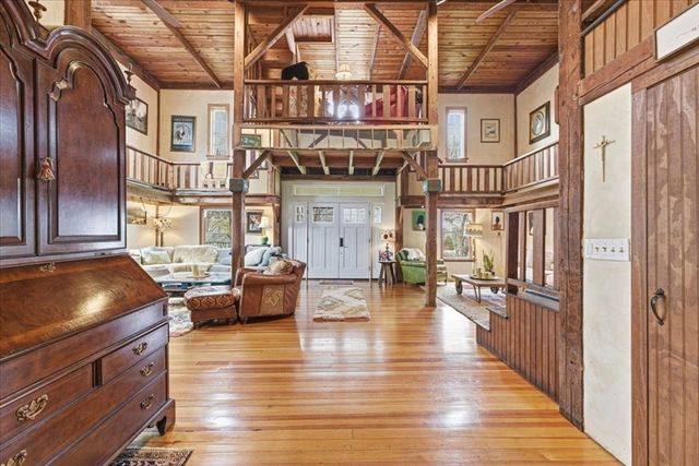 23 Old Oaken Bucket Rd, Scituate, MA 02066