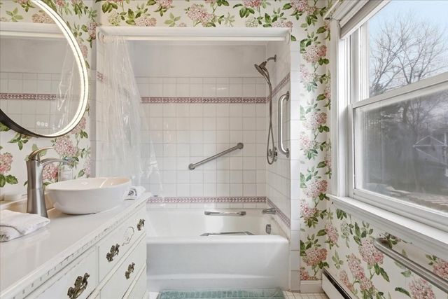23 Old Oaken Bucket Rd, Scituate, MA 02066