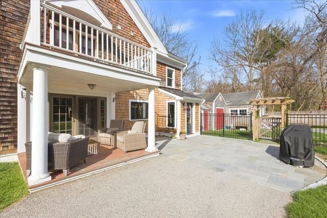 23 Old Oaken Bucket Rd, Scituate, MA 02066