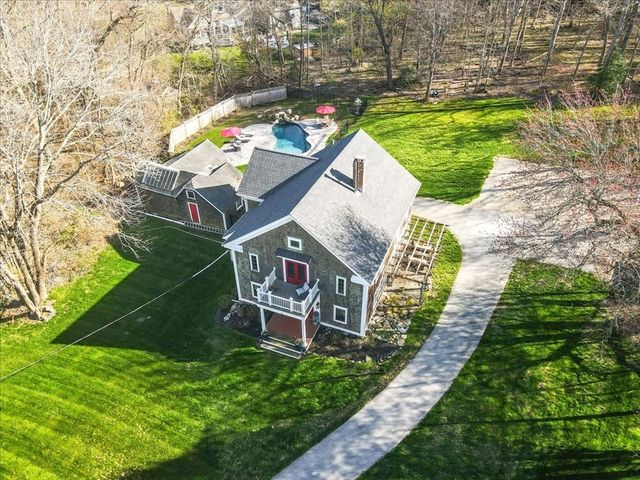 23 Old Oaken Bucket Rd, Scituate, MA 02066