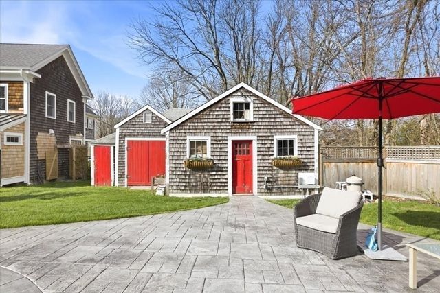 23 Old Oaken Bucket Rd, Scituate, MA 02066