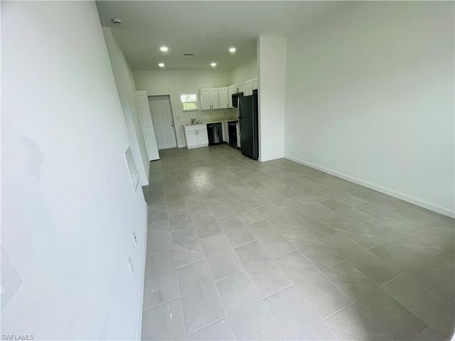 107 W 5th ST, Lehigh Acres, FL 33972
