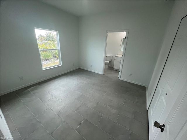 107 W 5th ST, Lehigh Acres, FL 33972