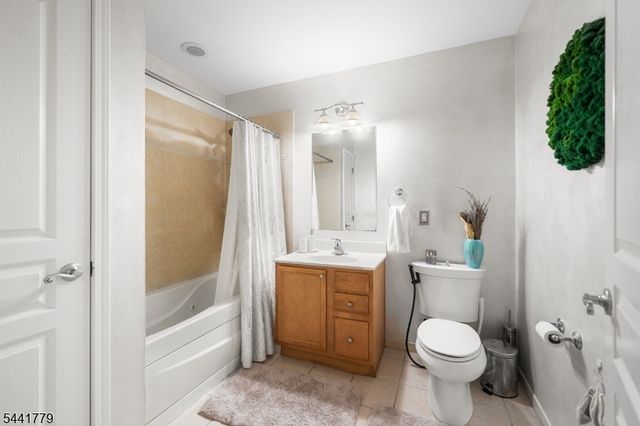 9252 Kennedy Blvd, North Bergen Twp., NJ 07047