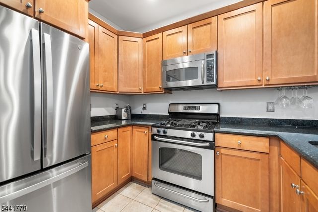 9252 Kennedy Blvd, North Bergen Twp., NJ 07047