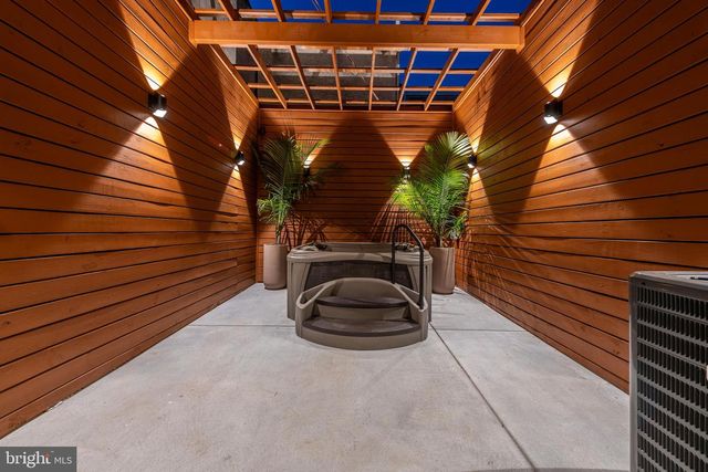 217 TASKER ST, Philadelphia, PA 19148