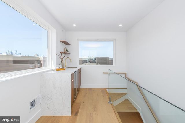 217 TASKER ST, Philadelphia, PA 19148