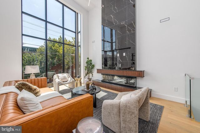 217 TASKER ST, Philadelphia, PA 19148