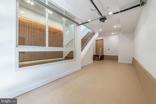 217 TASKER ST, Philadelphia, PA 19148
