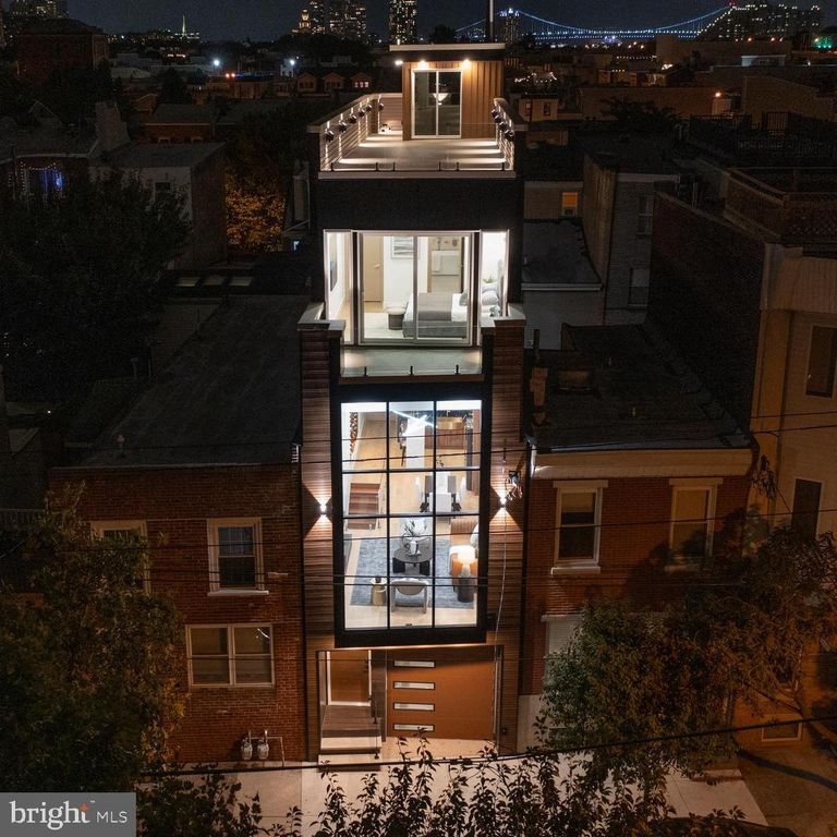 217 TASKER ST, Philadelphia, PA 19148