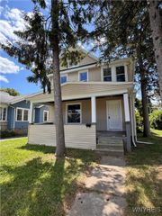 2401 Whitney Avenue, Niagara Falls, NY 14301