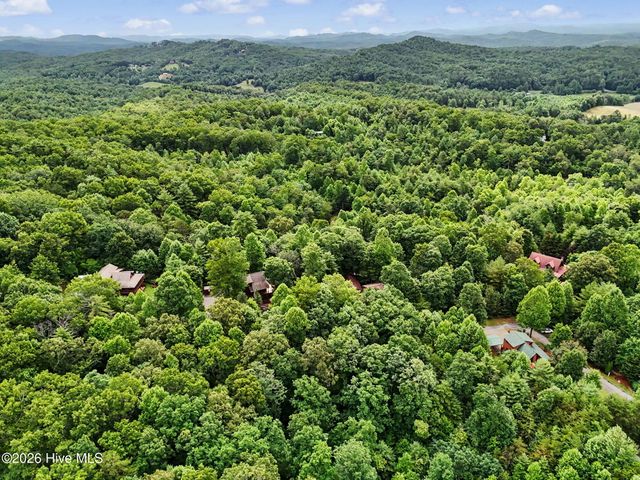 71 Lawrence Drive, Murphy, NC 28906