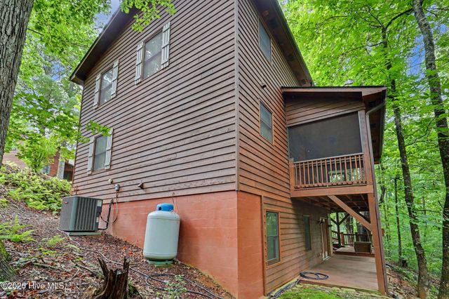 71 Lawrence Drive, Murphy, NC 28906