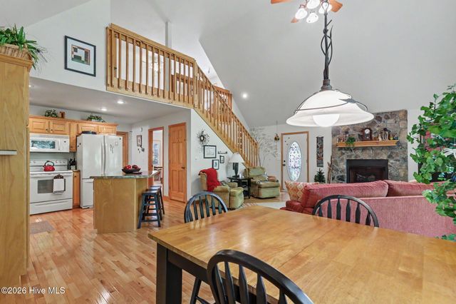71 Lawrence Drive, Murphy, NC 28906