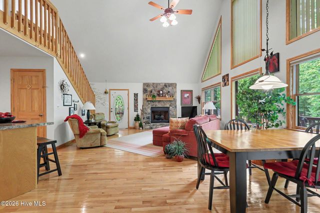 71 Lawrence Drive, Murphy, NC 28906