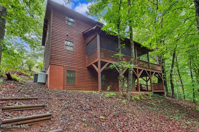 71 Lawrence Drive, Murphy, NC 28906