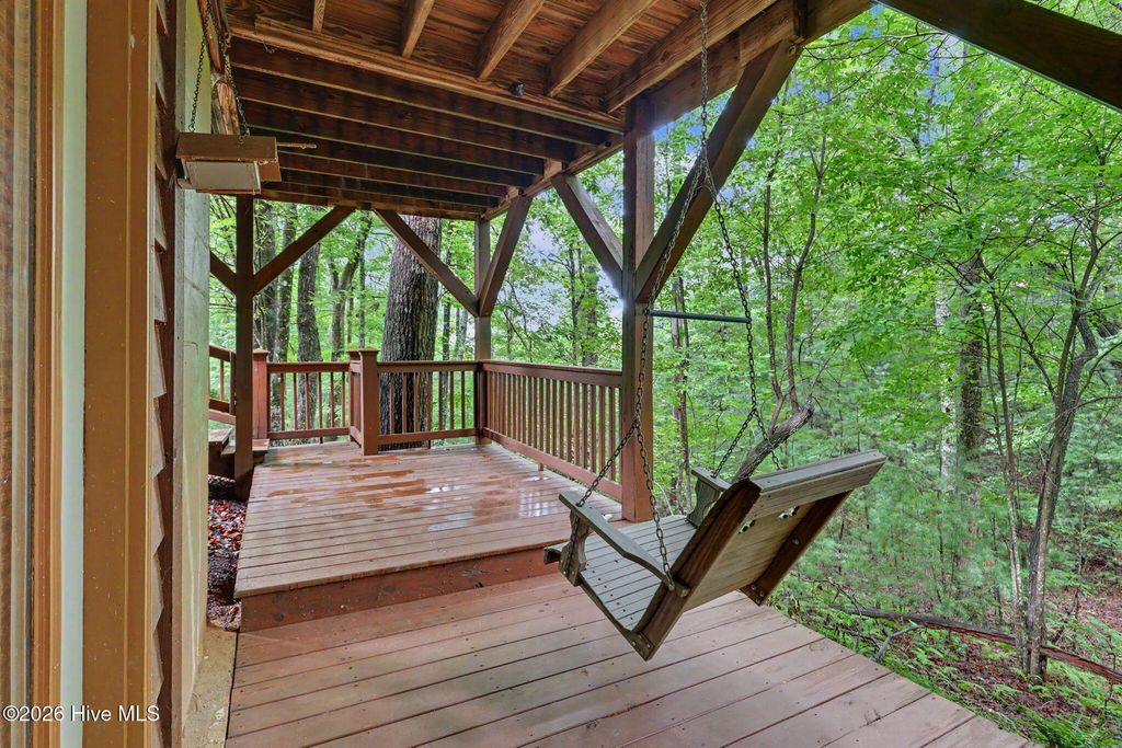71 Lawrence Drive, Murphy, NC 28906