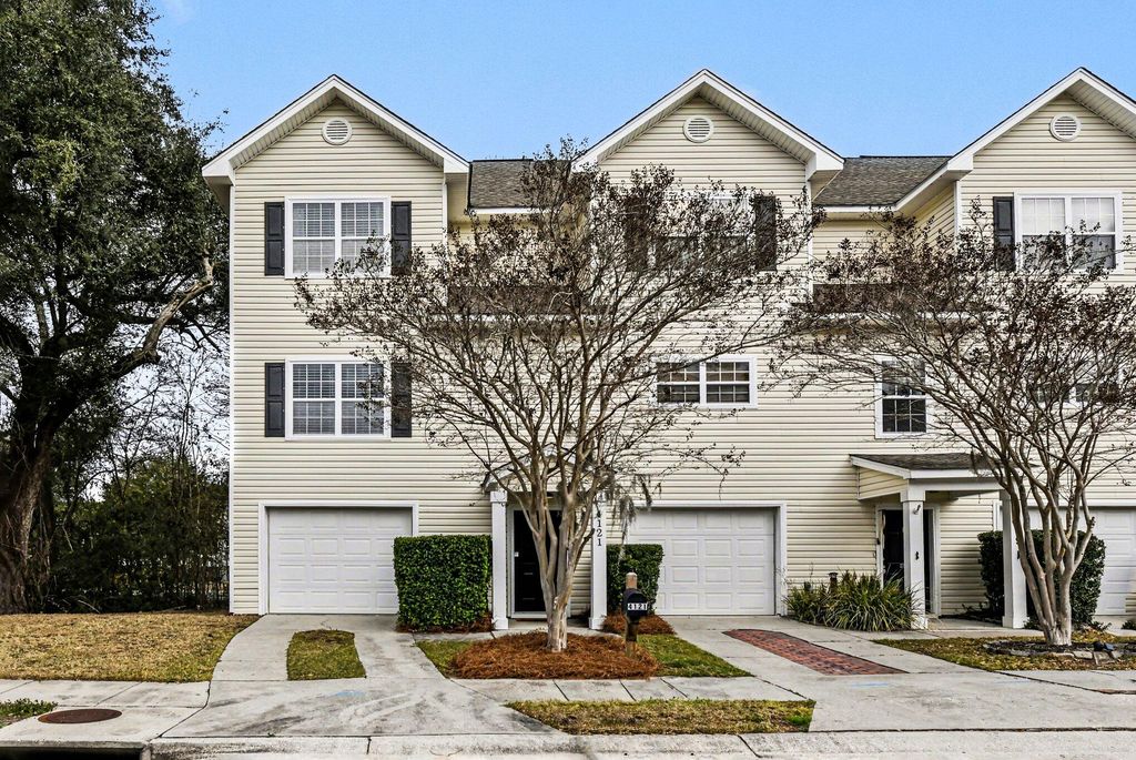 Image 1 of property listing at 4121 Perrine Street, Charleston, SC 29414