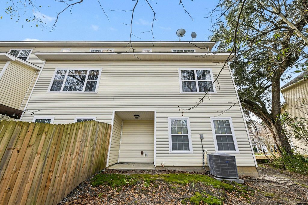 Image 31 of property listing at 4121 Perrine Street, Charleston, SC 29414