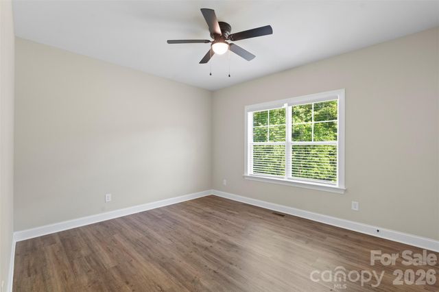 1607 Freemont Drive, Alexis, NC 28006