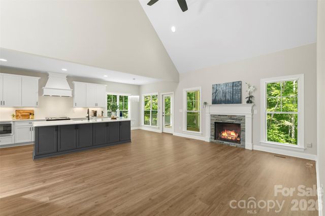 1607 Freemont Drive, Alexis, NC 28006