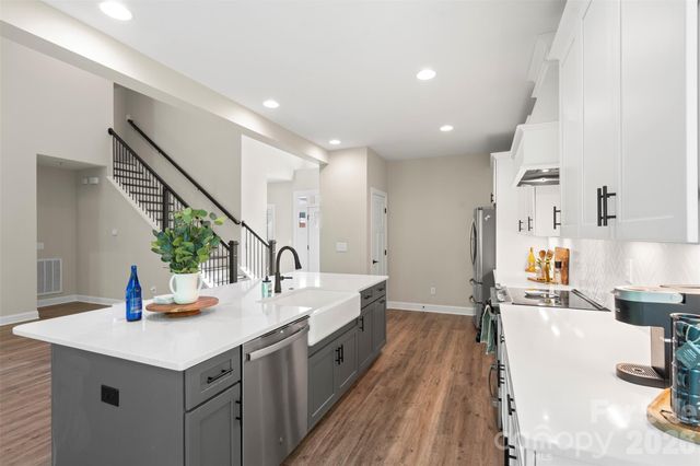 1607 Freemont Drive, Alexis, NC 28006
