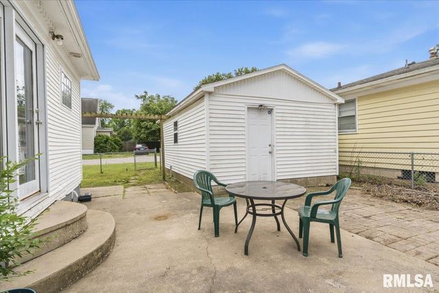 2921 S PARK Avenue, Springfield, IL 62740