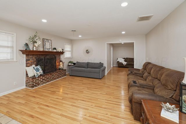 4410 OLSEN Boulevard, Amarillo, TX 79106