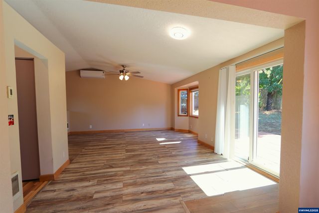 1540 Harlandale Av SE, Salem, OR 97306