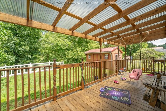 2029 Pennsylvania Avenue, St Albans, WV 25177