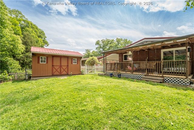 2029 Pennsylvania Avenue, St Albans, WV 25177