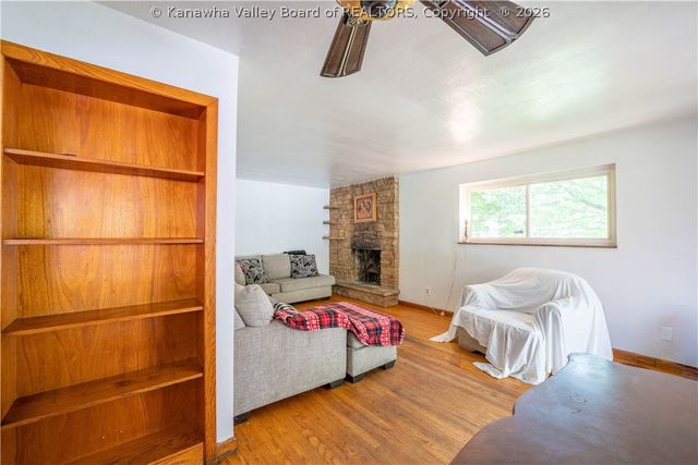 2029 Pennsylvania Avenue, St Albans, WV 25177