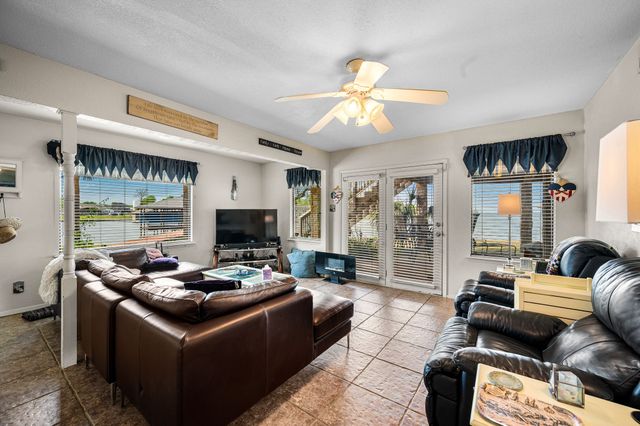 2512 Oak Drive, Tool, TX 75143