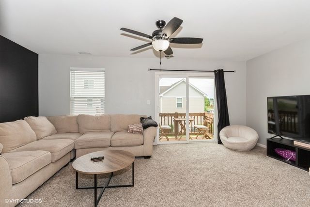 594 Spring Leaf Drive, Joliet, IL 60431