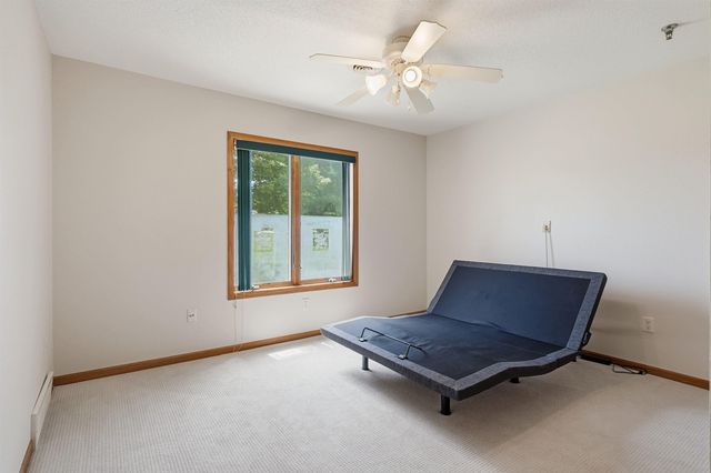 4125 Autumn Ridge Rd Unit 122, Cedar Falls, IA 50613