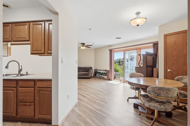 4125 Autumn Ridge Rd Unit 122, Cedar Falls, IA 50613