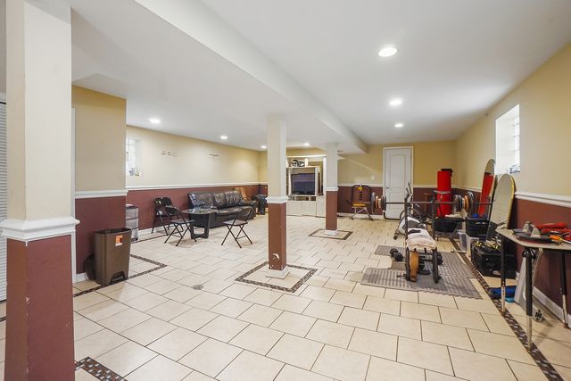 7527 S Perry Avenue, Chicago, IL 60620