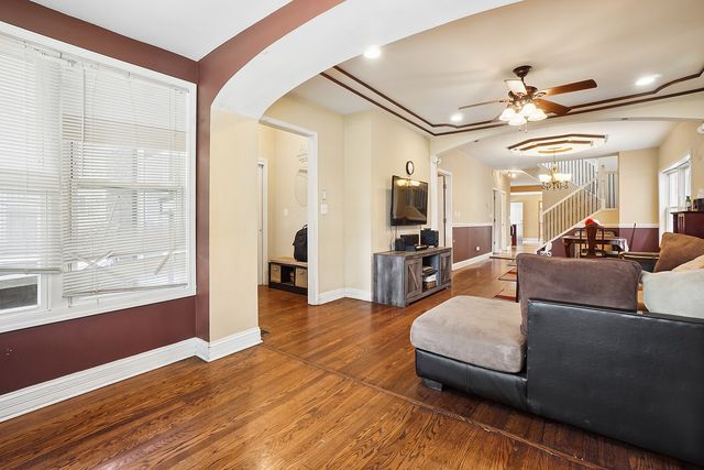7527 S Perry Avenue, Chicago, IL 60620