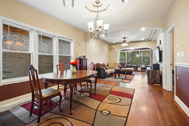7527 S Perry Avenue, Chicago, IL 60620