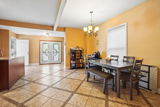 7527 S Perry Avenue, Chicago, IL 60620