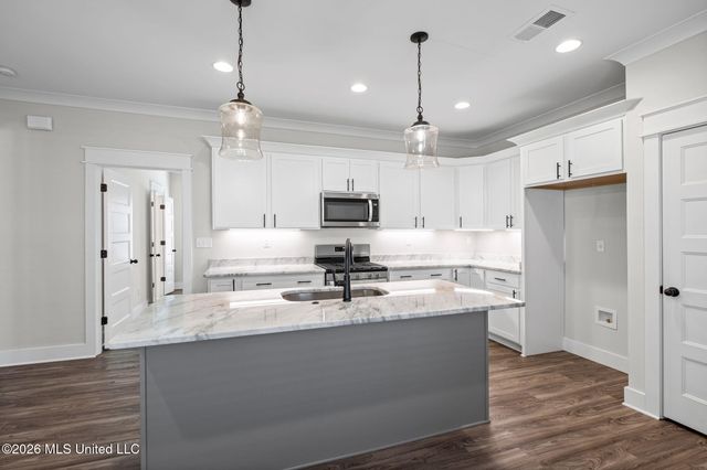 3425 Kreunen Street, Nesbit, MS 38651