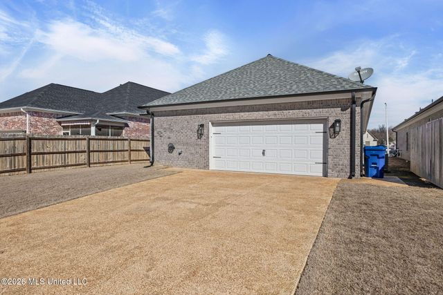 3425 Kreunen Street, Nesbit, MS 38651