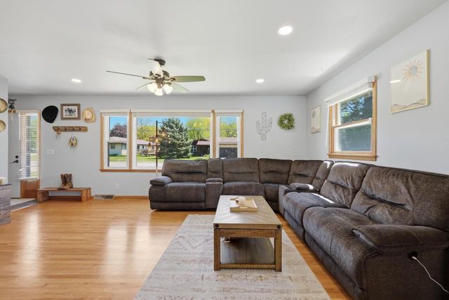 241 5th Street, Evansville, WI 53536