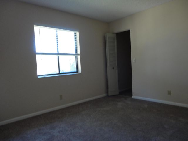 514 Shady Pine Way A2, Greenacres, FL 33415