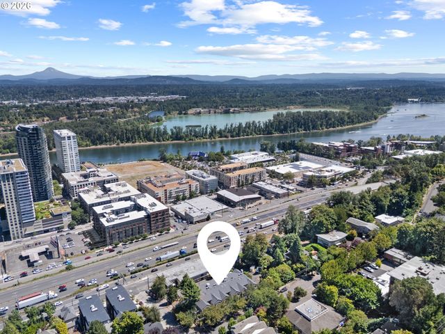 3812 S KELLY Ave 7, Portland, OR 97239