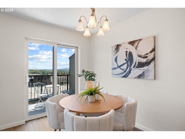 3812 S KELLY Ave 7, Portland, OR 97239