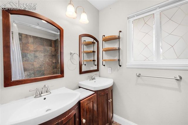 673 Shooks Lane, Colorado Springs, CO 80903