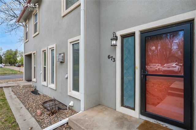 673 Shooks Lane, Colorado Springs, CO 80903